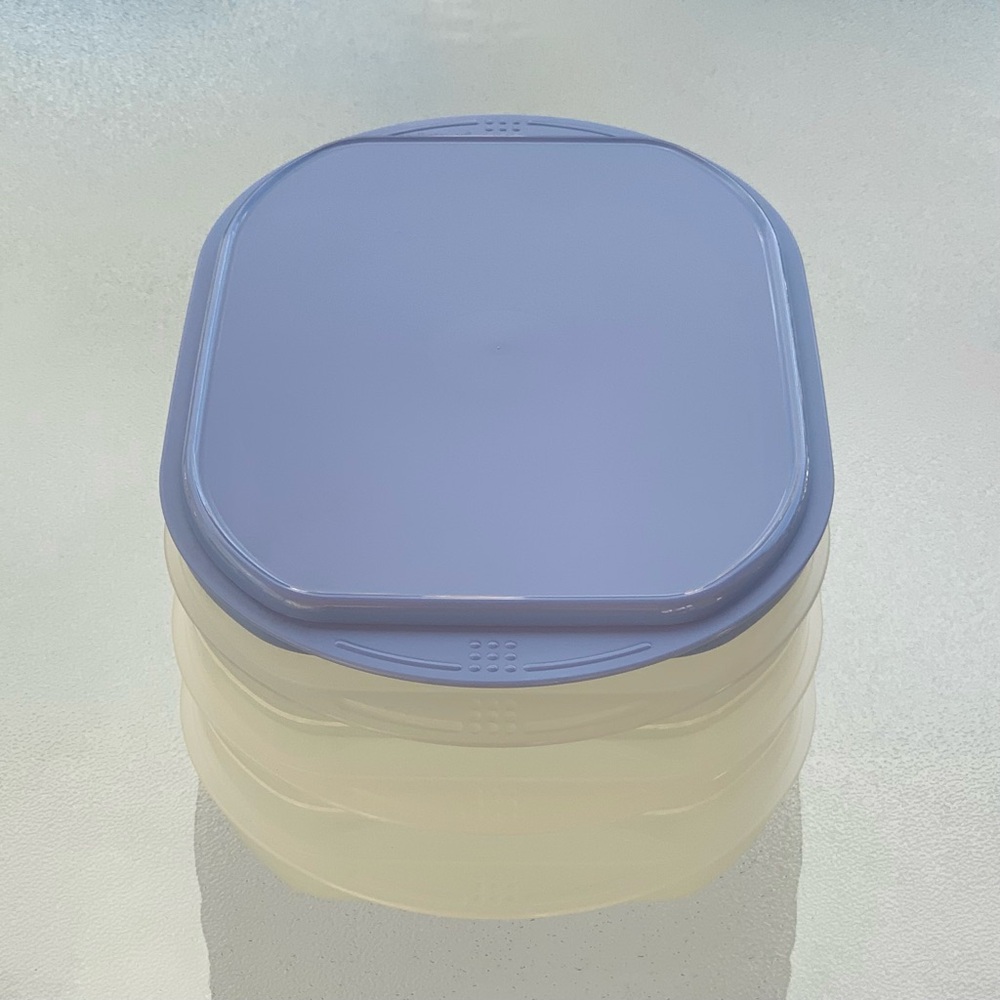 Tupperware Fridge Stackables Deli Meat Keeper Stacking Trays with Blue Lid - Picture 2 of 9